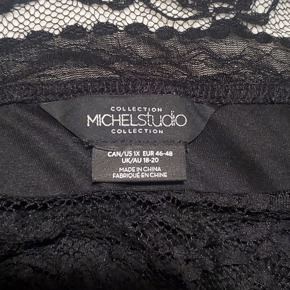 ✨️2/$20 Long Sleeve Lace Blouse - Picture 2 of 5